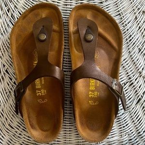 Brown Gizeh Birkenstock Sandal